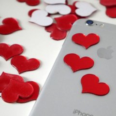 Zrcadlové samolepky srdce 100 ks - červené