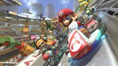 Mario Kart 8 Deluxe + Online 365 Family Membership (Nintendo Switch)