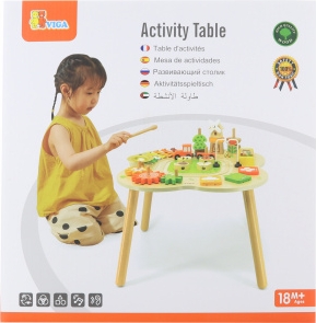 Dřevěný stoleček s aktivitami