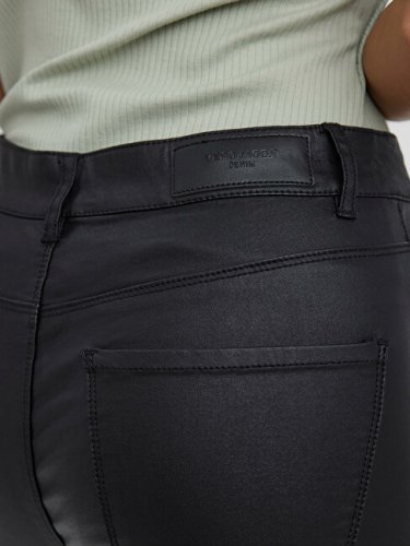 Dámské kalhoty VMSEVEN Slim Fit 10138972 Black COATED, L/30
