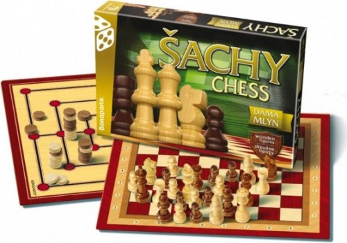 Šachy, dáma, mlýn dřevěné figurky a kameny společenská hra