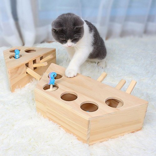 Dřevěná hračka pro kočky